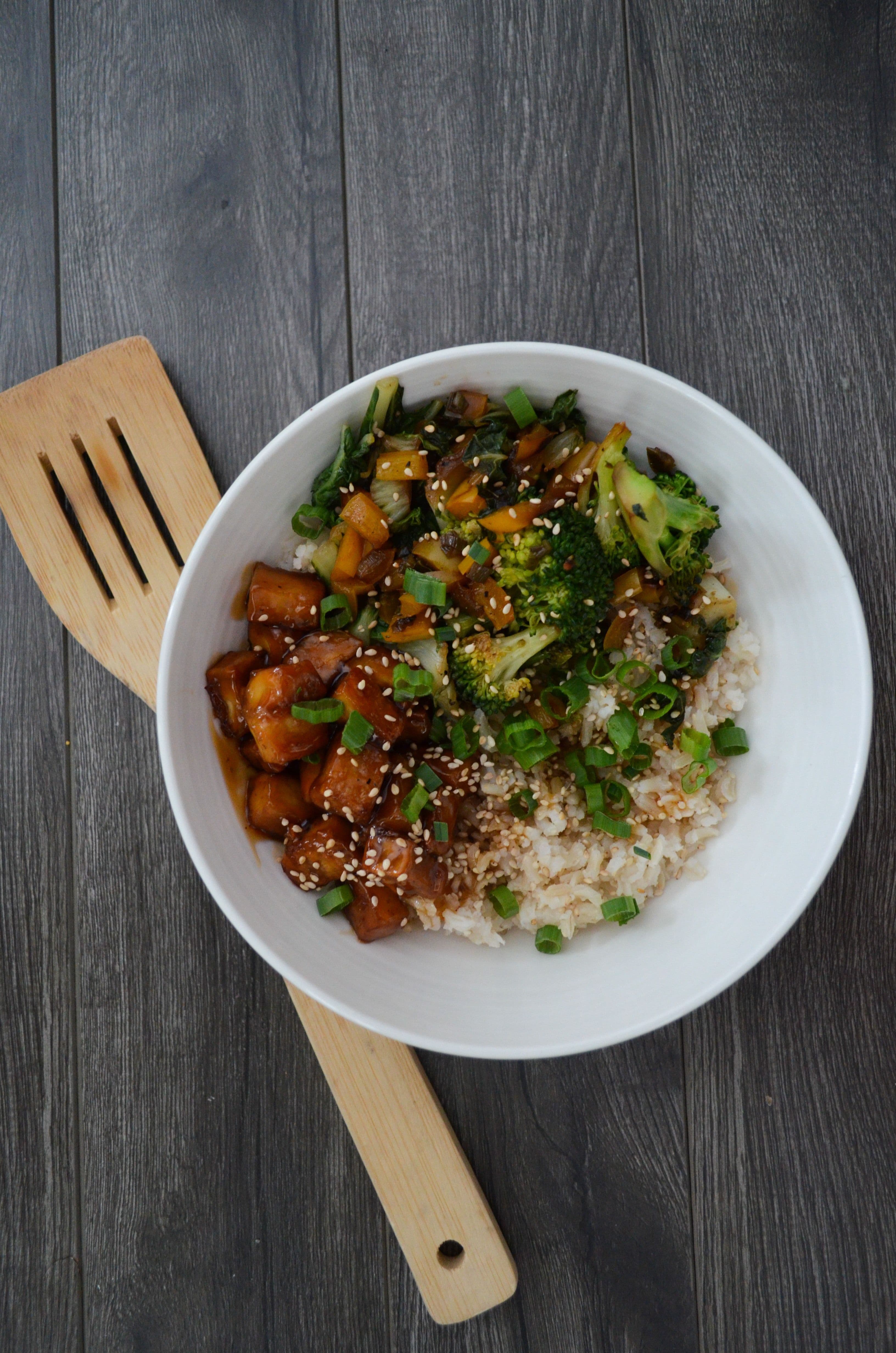 Crispy Teriyaki Tofu Bowls 