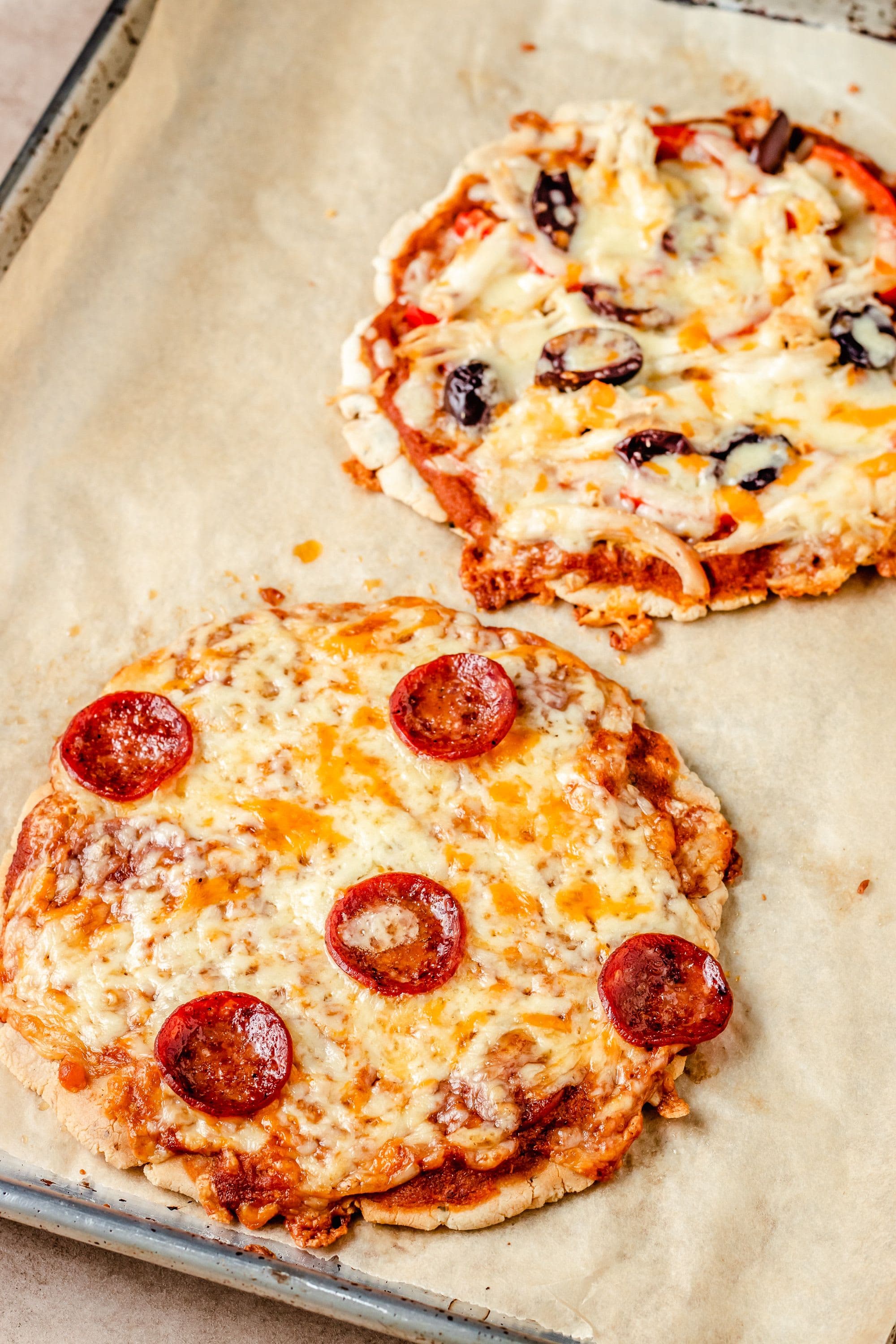 Mini Pizzas with Veggie Tomato Sauce