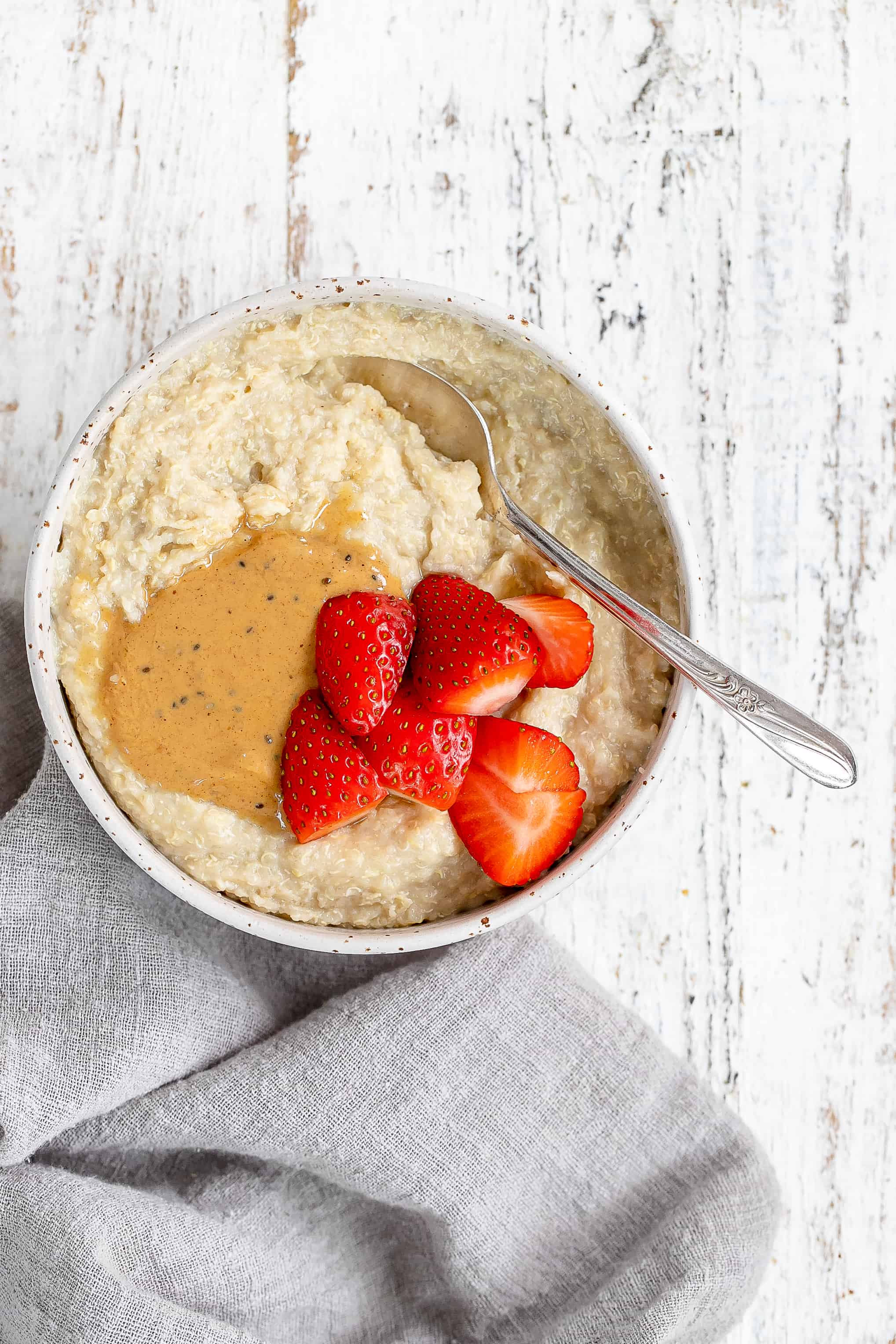 Strawberry Quinoa Flake Oatmeal