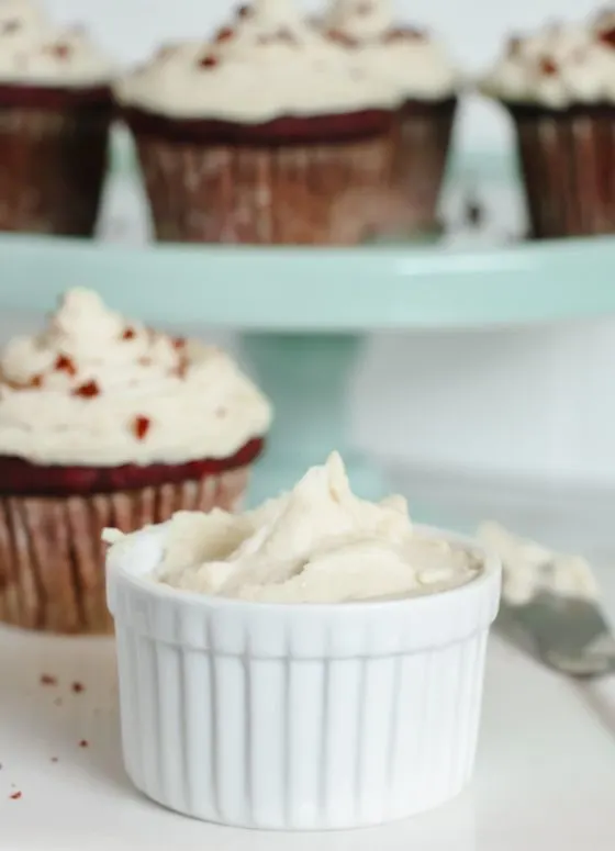 Cashew Cream Cheese Frosting1.jpg