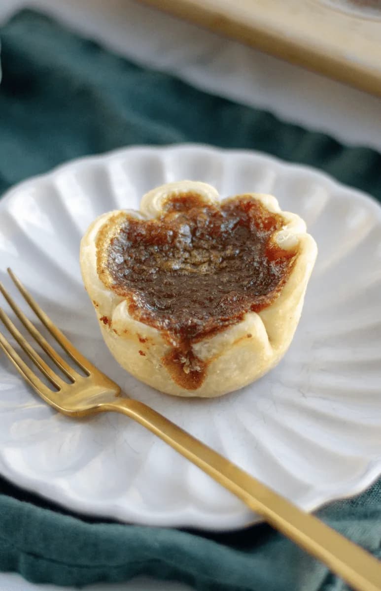 Buttertarts Megan Horsley Rily 1.png